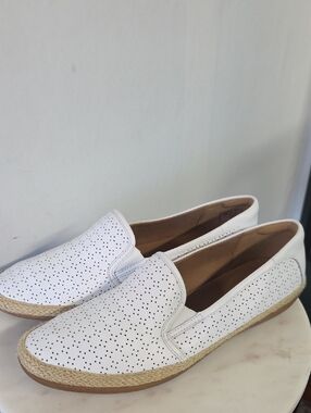 Clarks White Perforated Slip-On Espadrille Loafers Size 10